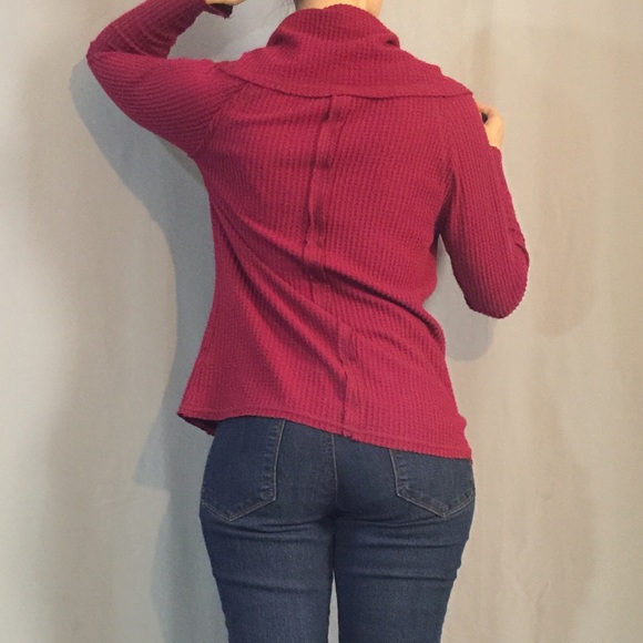 Unique Textured Sweater - Picture 5 of 9